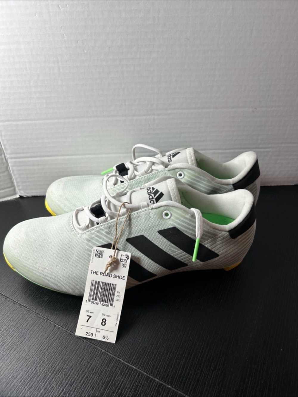 Adidas Road Show men’s 7 womens 8 cycling shoe brand new